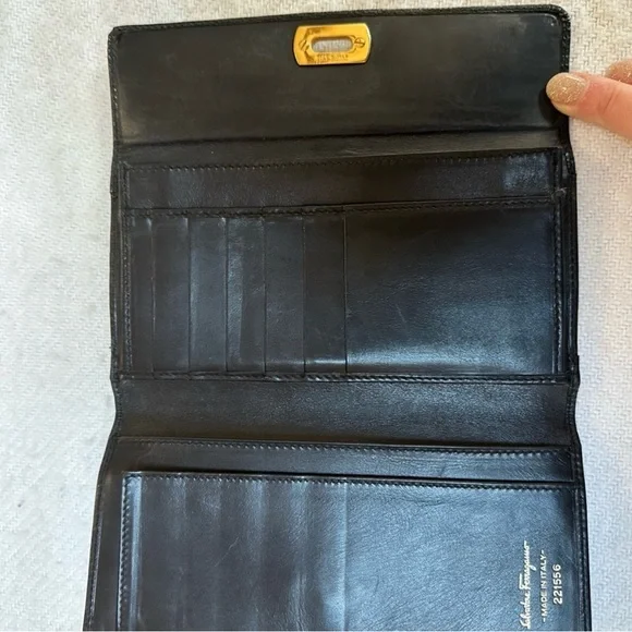 Salvatore Ferragamo Gancini Leather Wallet - Picture 3 of 7